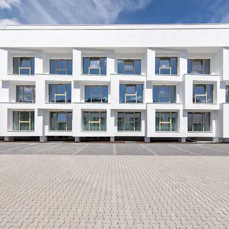 מלון Trip Conference & וצלאר