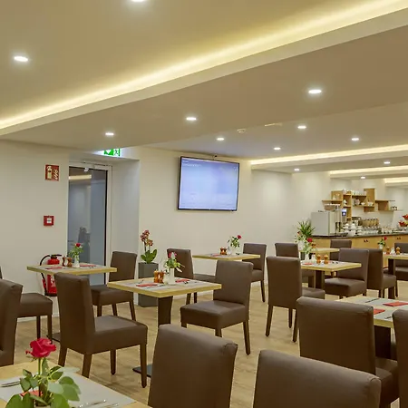 Trip Conference & מלון