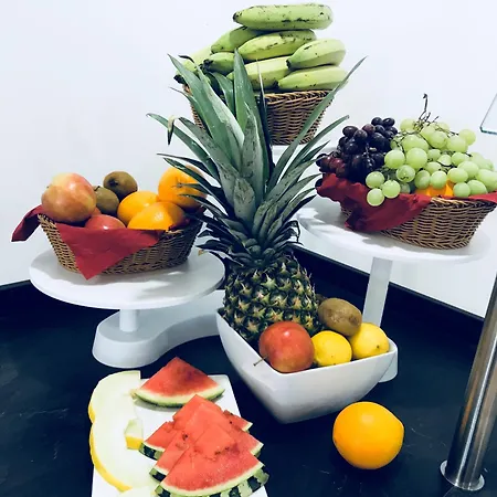 מלון Trip Conference & 4*