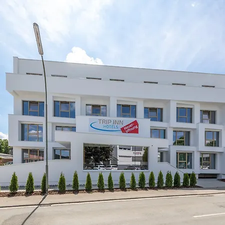 Trip Conference & מלון