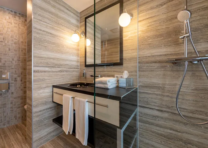 Trip Conference & 4* 베츨러